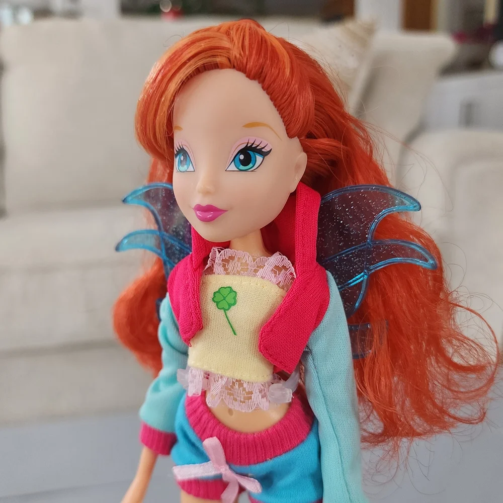 Rainbow Winx Club Love & Pet Bloom Fairy Doll Butterfly Italian Version Blonde - Picture 2 of 7
